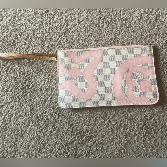 Louis Vuitton Tahitienne MM pochette - Picture 2 of 6